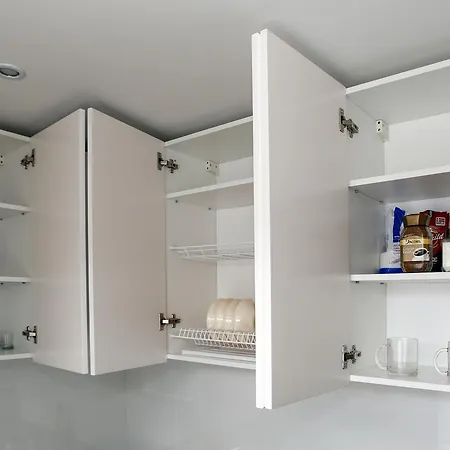 Vin Service Lubanas Street 6 Appartement *