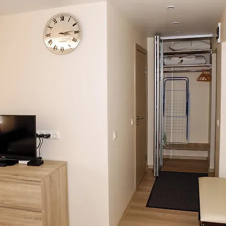 Appartement Vin Service Lubanas Street 6 *